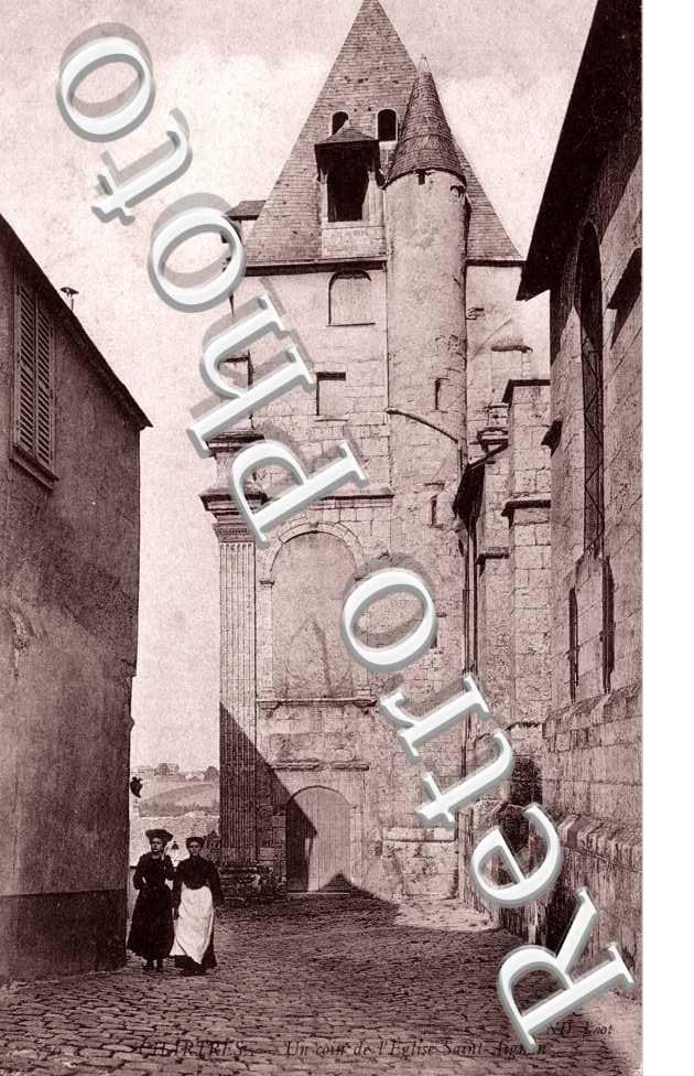 Un coin de l&#039;Eglise saint Aignan