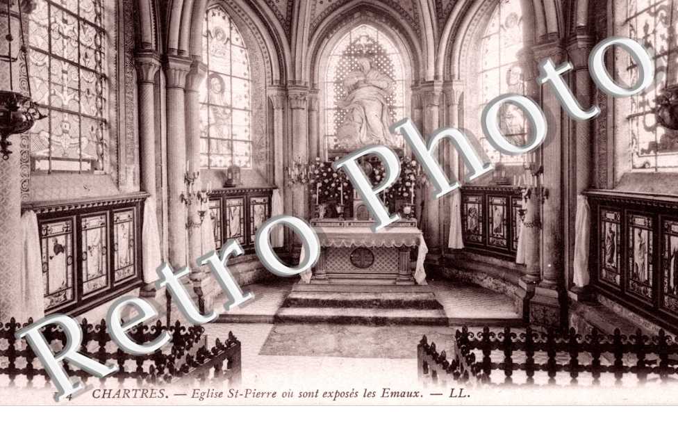 l&#039;Eglise Saint Pierre ou sont exposes les emaux