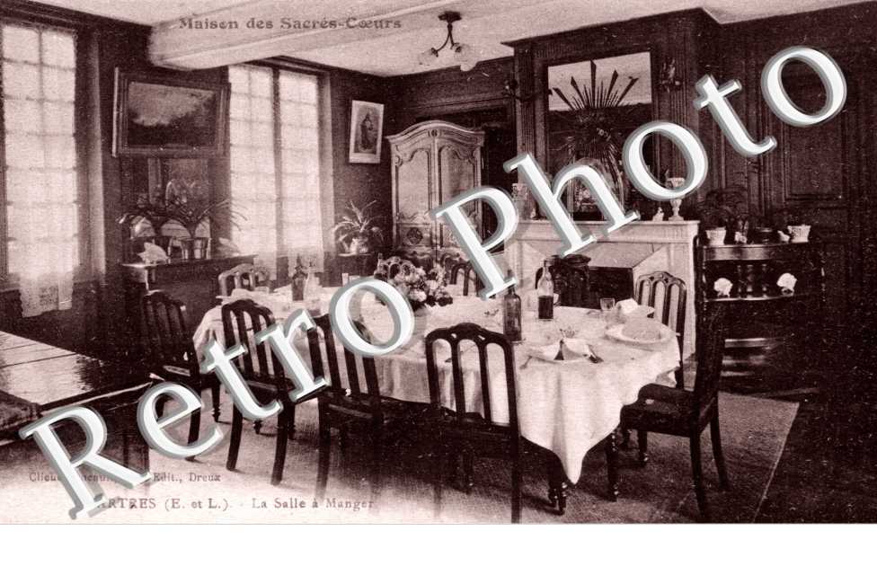 maison  des sacres coeurs, la salle a manger