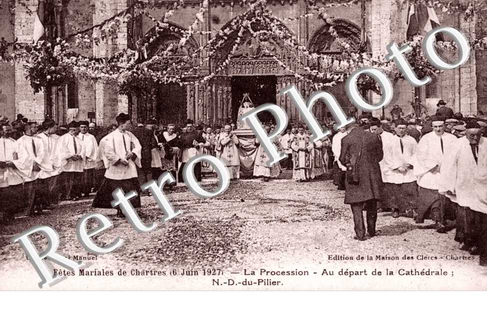 Fete Mariales, La Procession au depart de la Cathedrale
