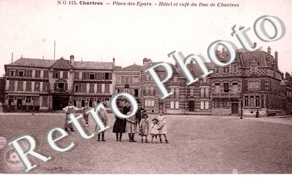 Place des Epars - hotel et cafe du Duc de Chartres
