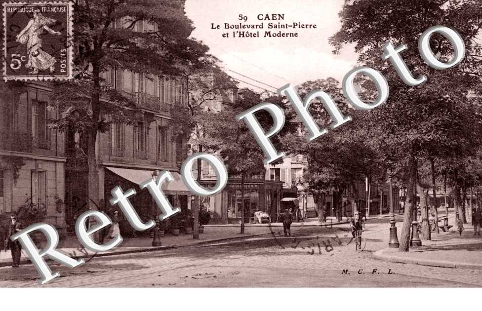 le Boulevard Saint-Pierre et l&#039;Hotel Moderne