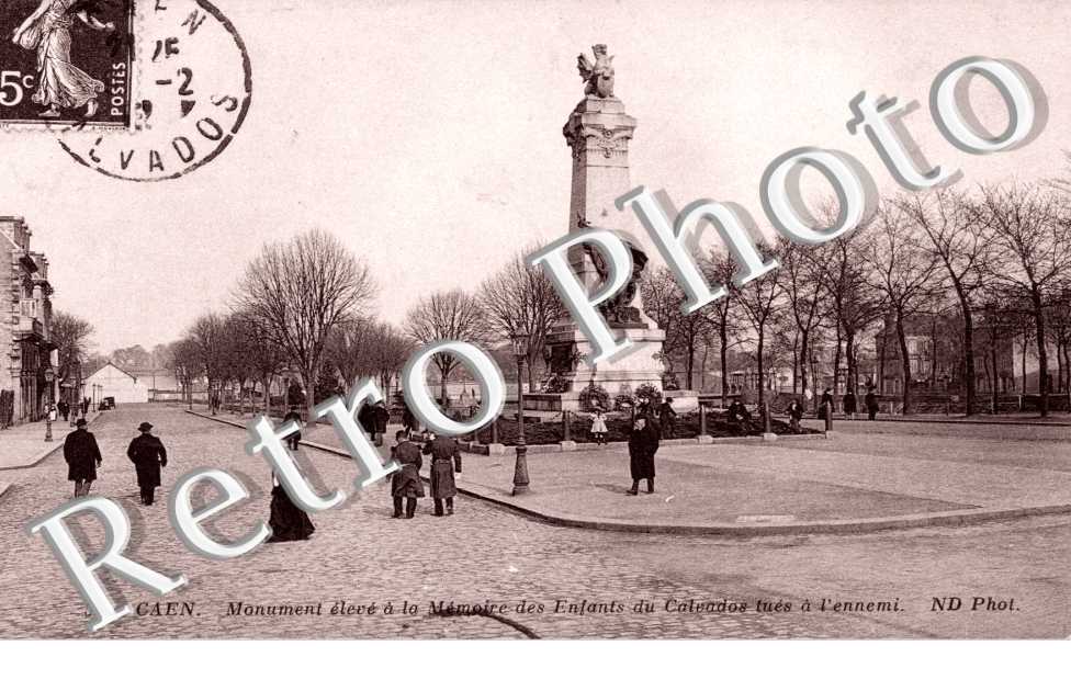 Monument eleve a la Memoire des Enfants du Calvados