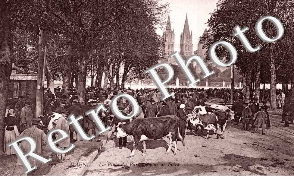 la Place du Parc un Jour de Fete
