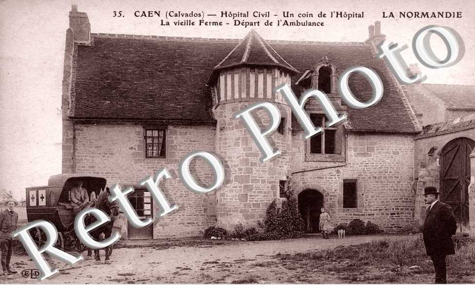 Hopital Civil -  La vielle ferme - depart de l'ambulance