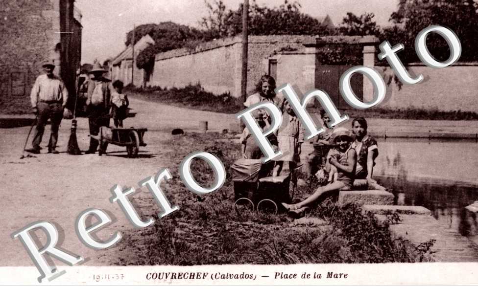 Couvrechef  Place de la mare