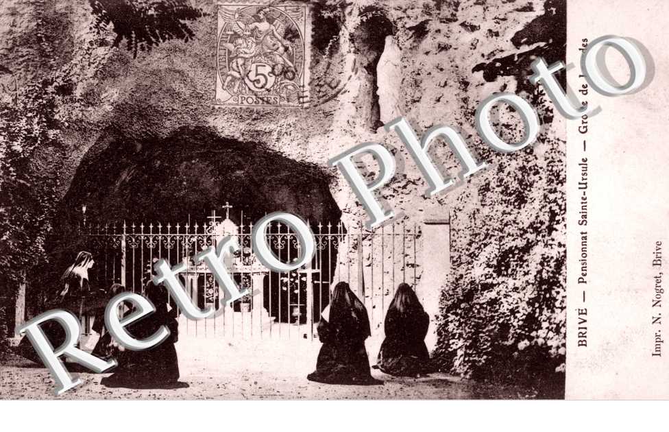 Pensionnat Sainte-Ursule, Grotte de Lourdes