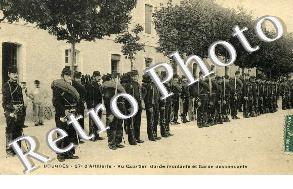 Au quartier, garde montante et garde descendante