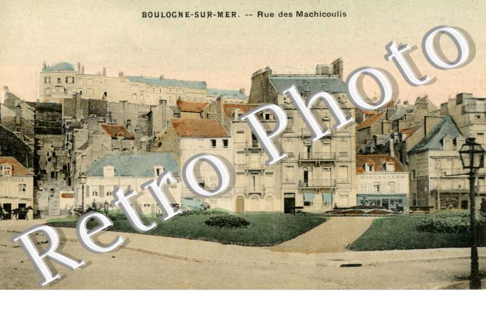 rue des Machicoulis