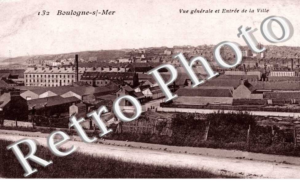 Vue generale et entree de la ville