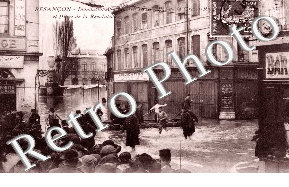 bas de la Grande Rue et place de la Revolution inondations de janvier 1910,