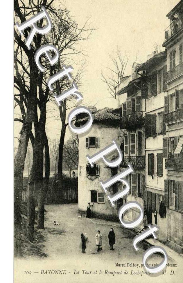 la tour et le Rempart de Lechepaillet