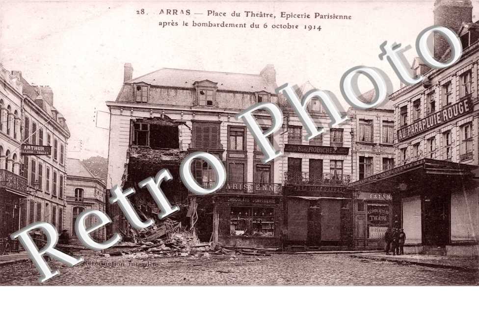 Place du Theatre - Epicerie Parisienne apres le bombardement