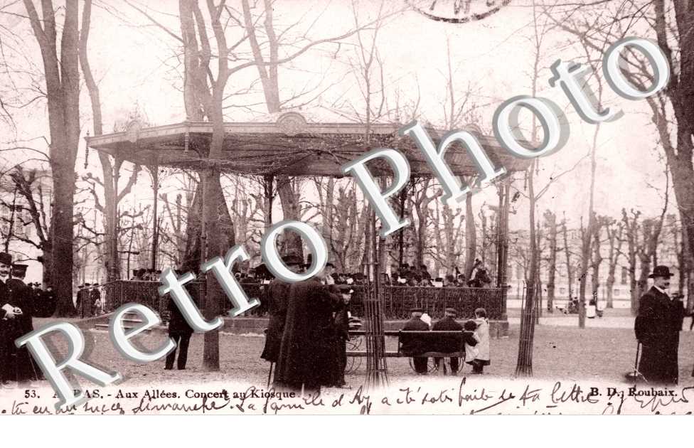 Aux Allees - Concert au Kiosque