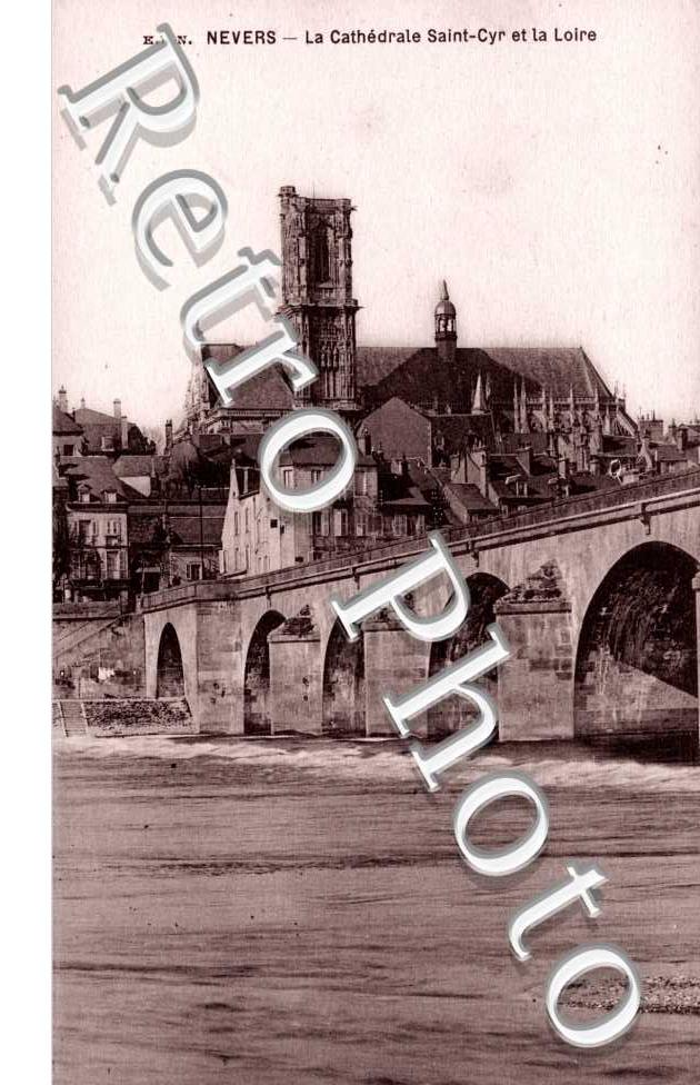 la cathedrale Saint Cyr et la Loire