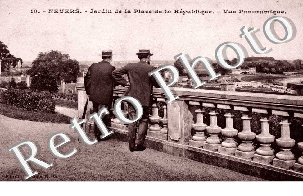 Jardin de la Place de la Republique