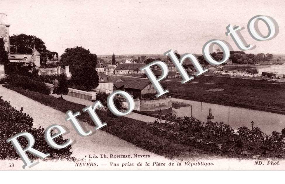 Vue prise de la Place de la Republique