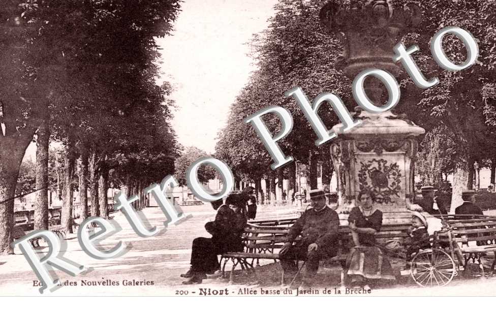 l'Allee Basse du Jardin et la Breche