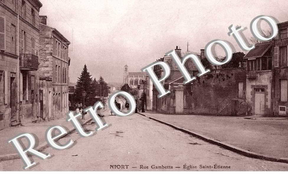 Rue Gambetta, l'Eglise Saint-Etienne