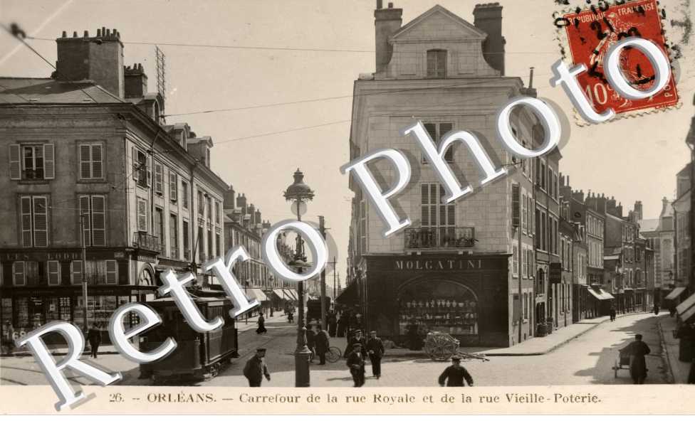 Carrefour de la rue Royale et de la rue Vieille Poterie
