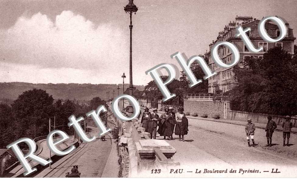 le boulevard de Pyrenees