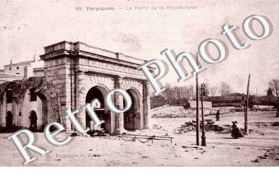 la porte de la Republique