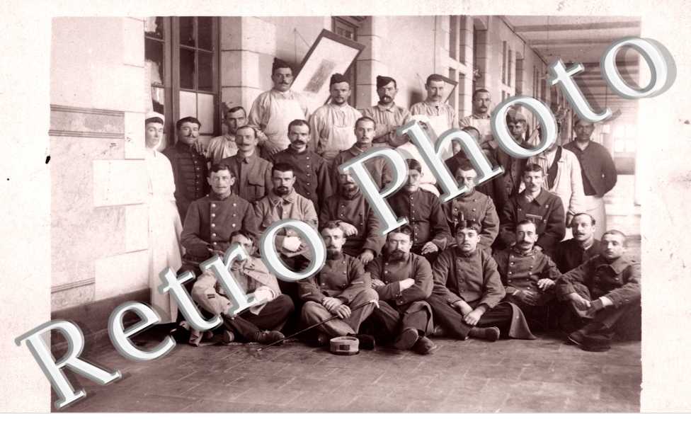 un groupe pris en photos