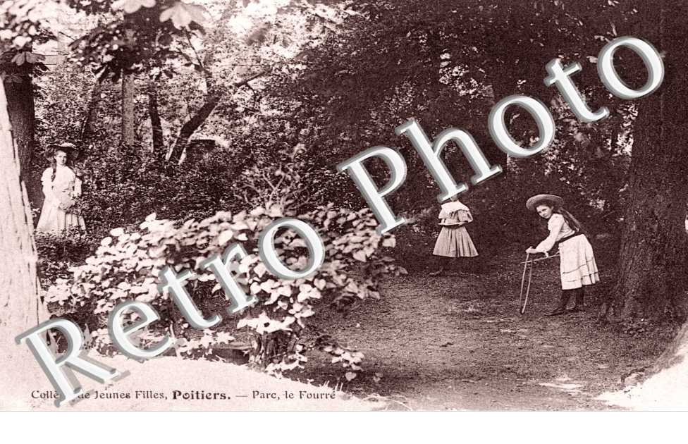 College de Jeunes Filles, Parc, le Fourre