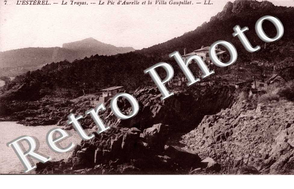 Le Pic d&#039;Aurelle et la Villa Gaupillat