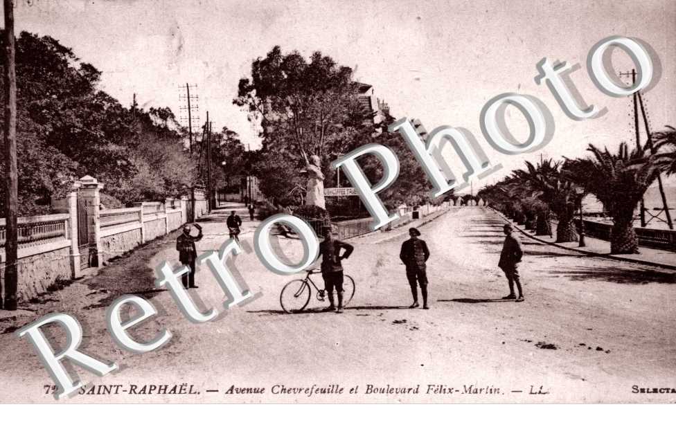 Avenue Chevrefeuille et Boulevard Felix Martin