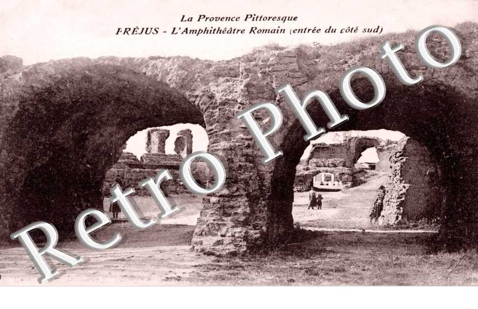 l&#039;amphitheatre romain