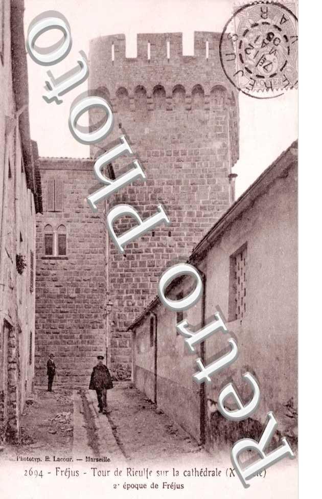 tour de Rieulfe sur la Cathedrale