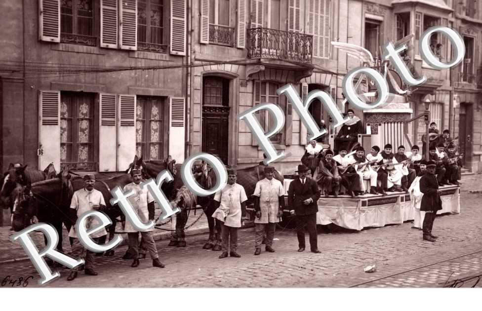 Cortege, defile des chars