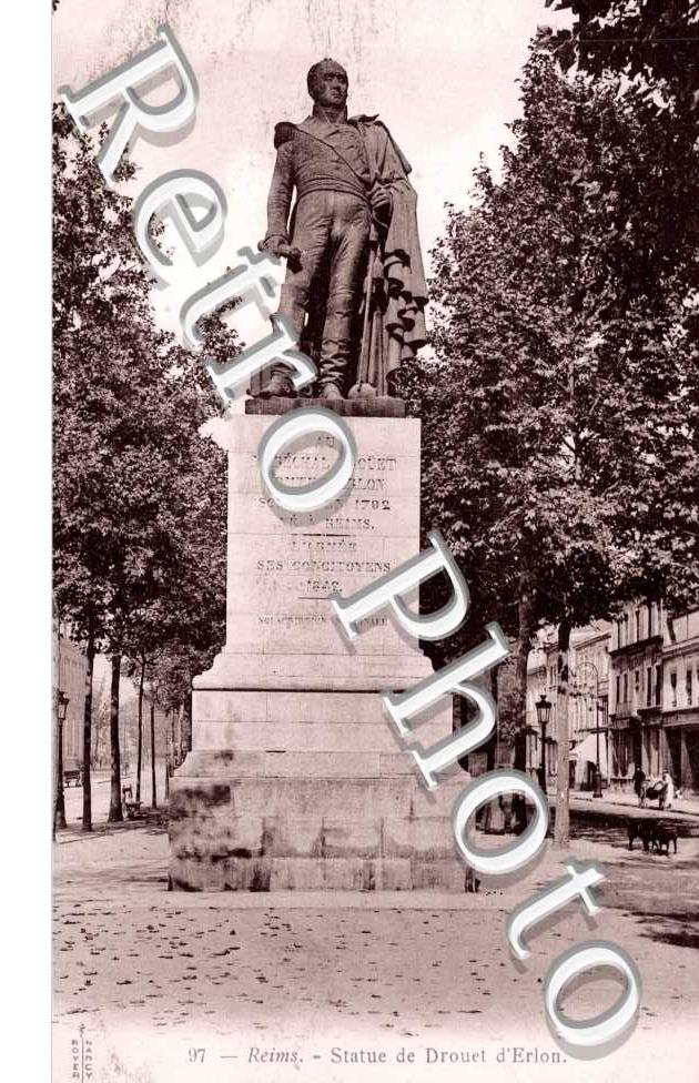 Statue du Marechal Drouet d'Erlon