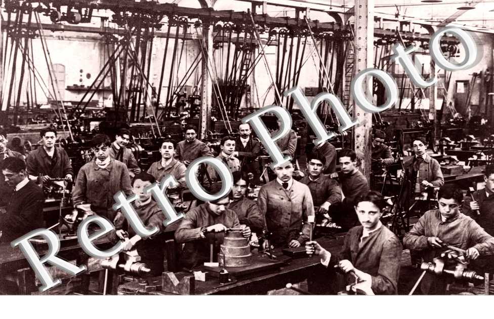 Interieur d'une Usine de confection - ECOLE DES ARTS ET METIERS