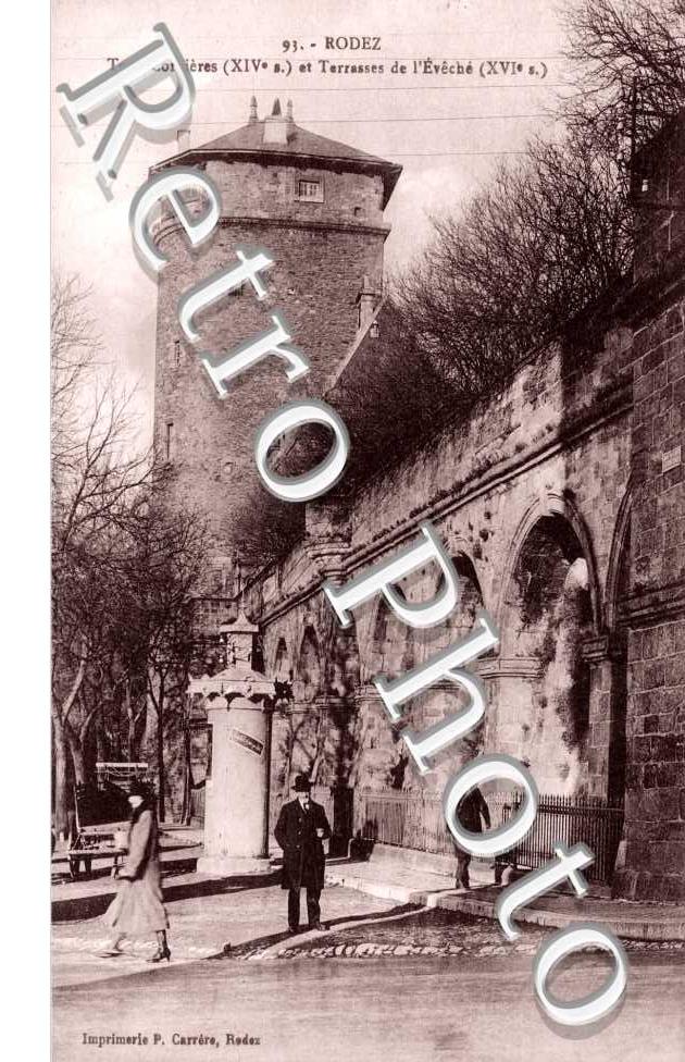 Tour Corbieres (XVIeme siecle) et Terrasses de l&#039;Eveche