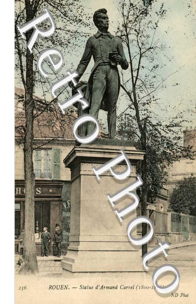 Statue d'Armand Carrel