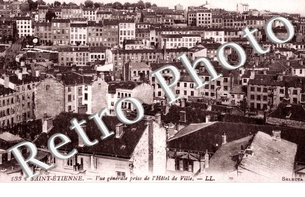 Vue Generale prise de l&#039;Hotel de Ville