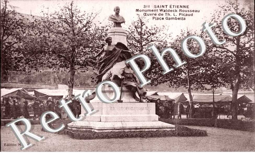 Monument Waldeck Rousseaut