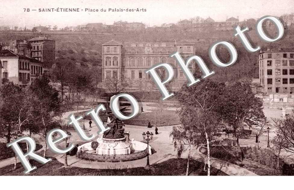 Place du Palais-des-Arts