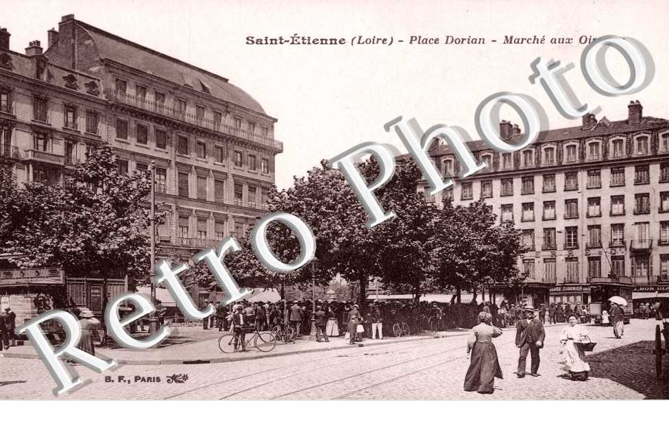 Place Dorian, Marche aux Oiseaux