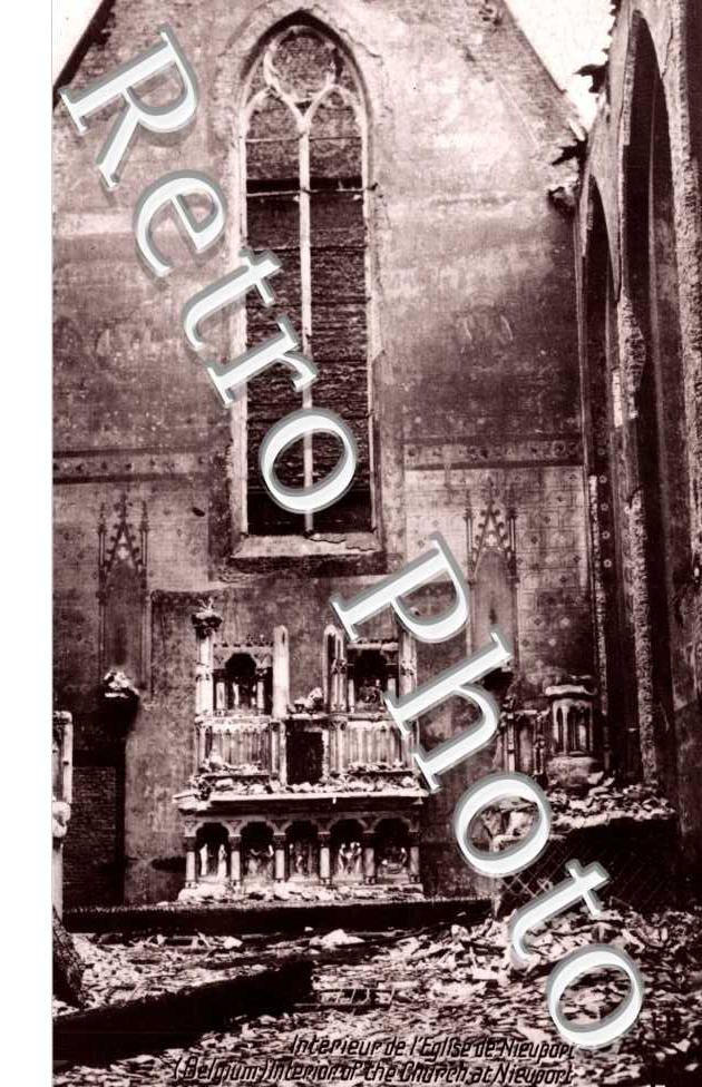 Interieur de l&#039;Eglise en ruines