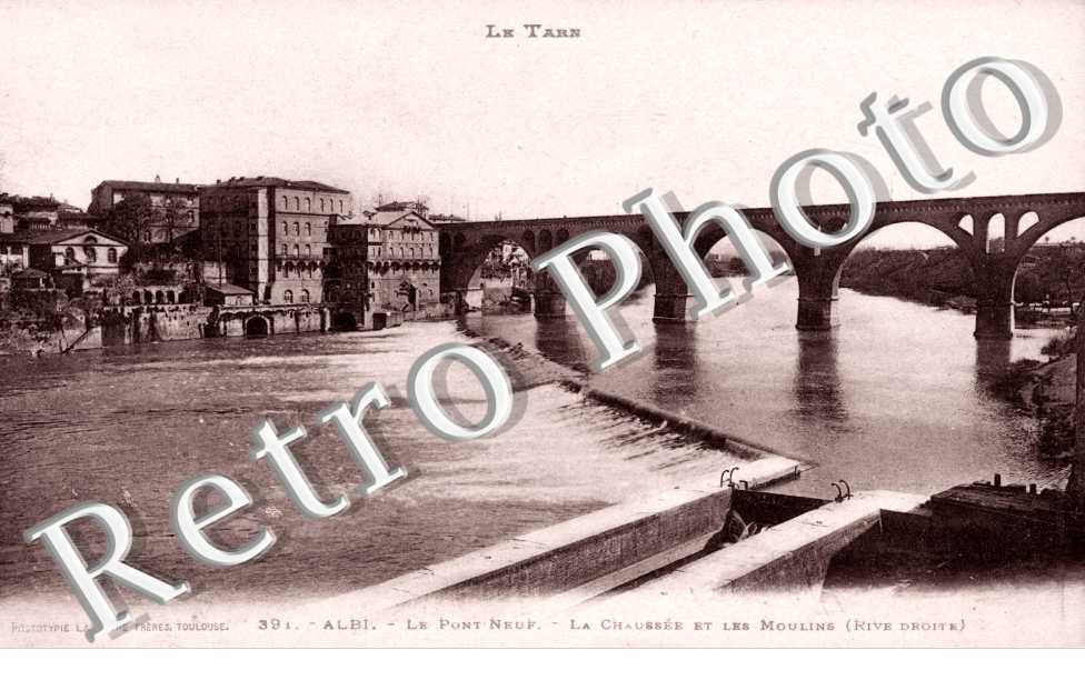Le Pont Neuf - La Chaussee et les Moulins