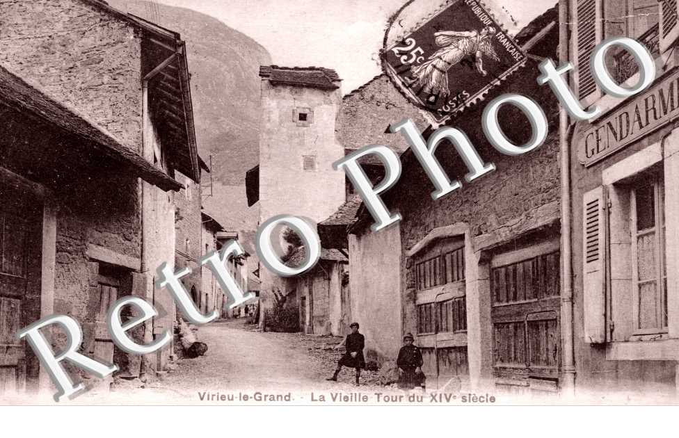 vieille tour du XIVe siecle