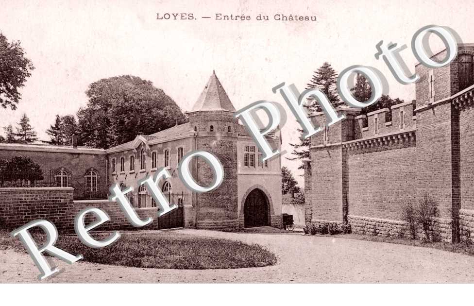 Loyes, Entree du Chateau