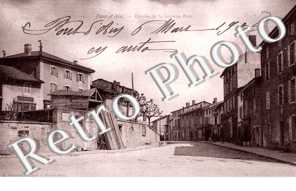 Entree de la Grande Rue
