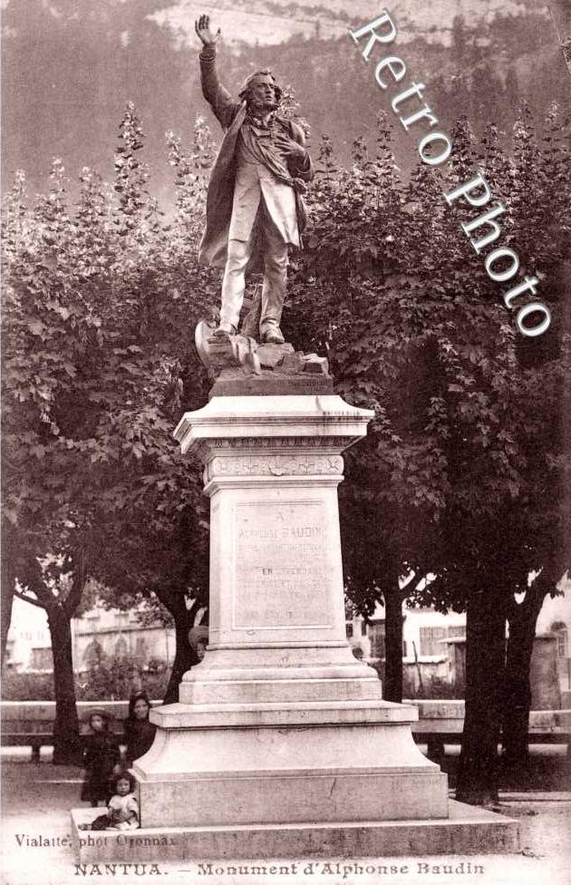 Monument d&#039;Alphonse Baudin