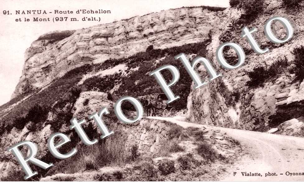 Route d&#039;Echallon et le Mont