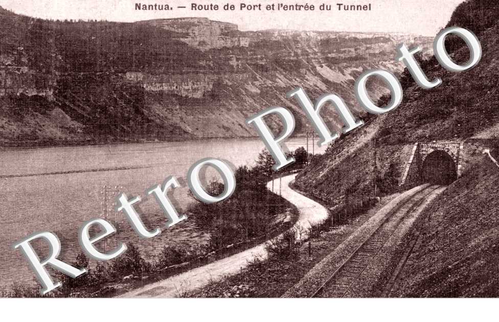 Route de Port et l&#039;Entree du Tunnel