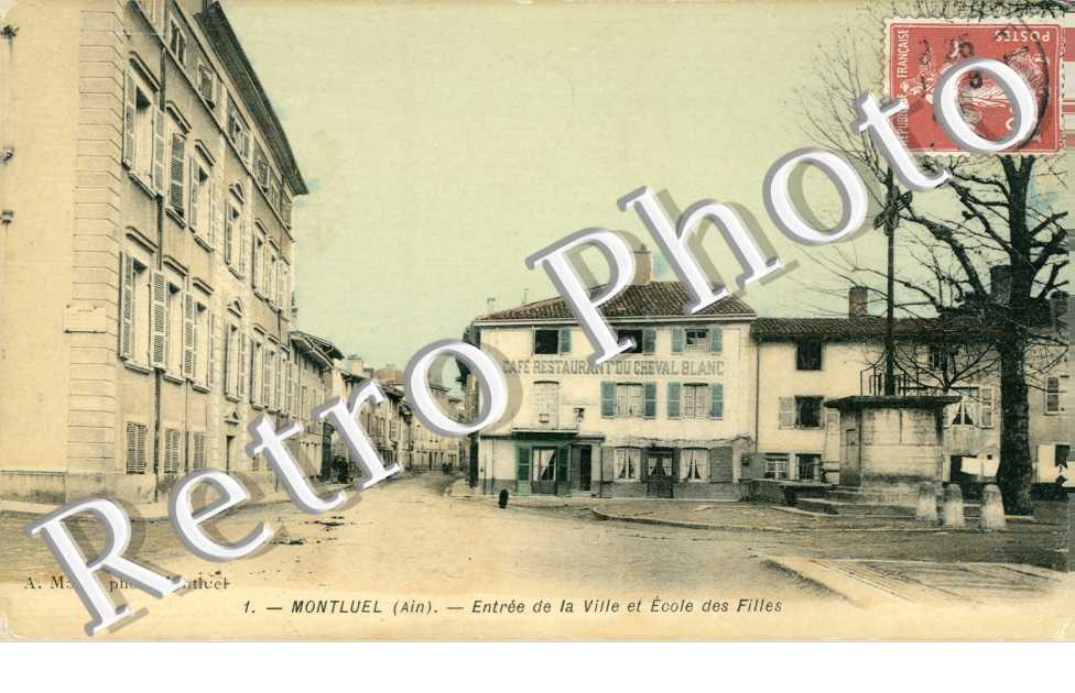 entree de la ville et ecole des filles